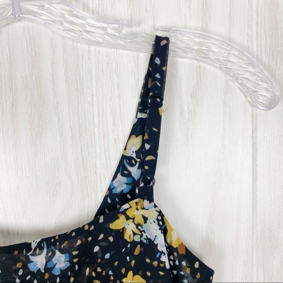 CAbi XS Navy Floral Sleeveless Blouse - Picture 3 of 5